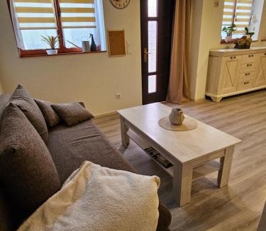 Hildburghausen Apartment | Ferienwohnung ,Hinter der Mauer'