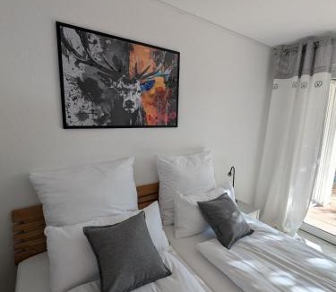 Sinzheim Apartment | Ferienwohnung Hirsch