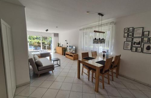 Sinzheim Apartment | Ferienwohnung Hirsch