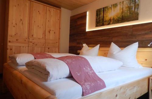 Lalling Apartment | Ferienwohnung Hirtreiter