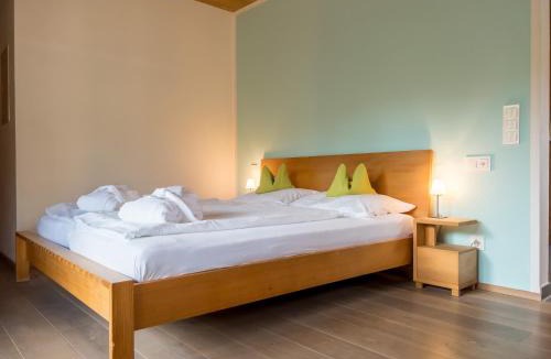 Elzach Apartment | Ferienwohnung Hohe Stein I Wellnessbereich I Schwarzwald I ZeiTraum