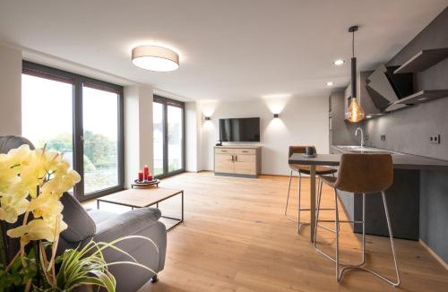 Feilitzsch Apartment | Ferienwohnung im Chaletstil Schlossblick 51 qm Wellness Fitness Sauna Bergrödelhof