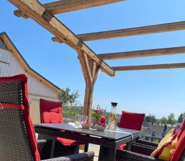 Feilitzsch Apartment | Ferienwohnung im Chaletstil Giebeltraum 115 qm Wellness Fitness Sauna Bergrödelhof