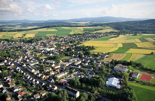 Kirchenlamitz Apartment | Ferienwohnung im Dachgeschoss inmitten des Naturparks Fichtelgebirge