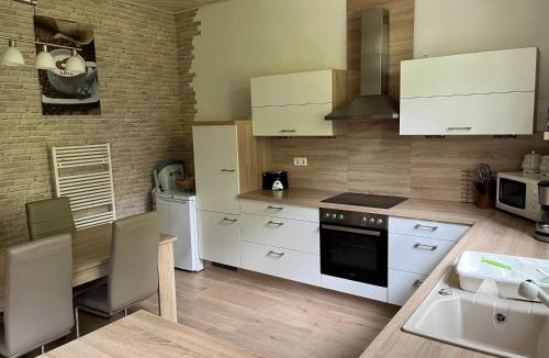 Ivenack Apartment | Ferienwohnung in Ivenack, EG