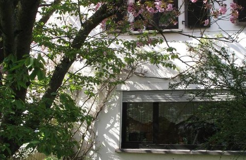 Neunkirchen Apartment | Ferienwohnung Kirschblüte