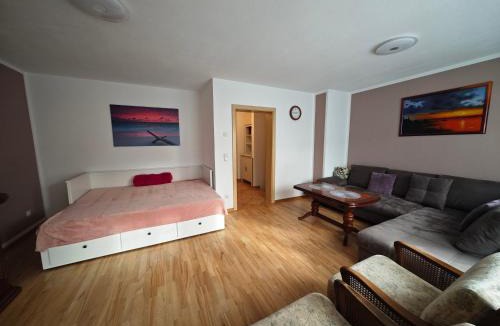 Lechhausen-West Apartment | Ferienwohnung Krause