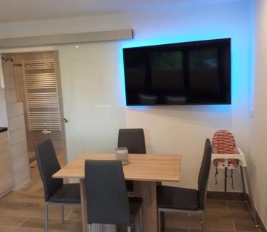 Kripp Apartment | Ferienwohnung Leonora