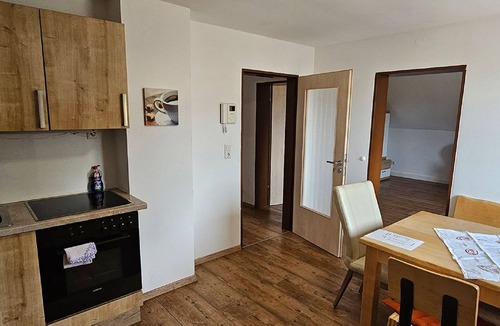 Sinzing Apartment | Ferienwohnung Martina