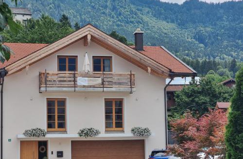 Marquartstein Apartment | Ferienwohnung Menter