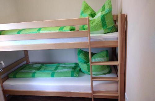 Ahorn Apartment | Ferienwohnung mit eigener Terrasse zwischen Taubertal, Odenwald und Bauland