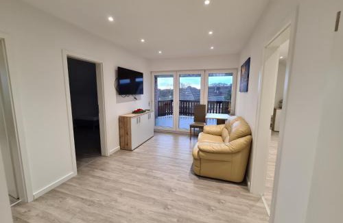 Altenrath Apartment | Ferienwohnung mit Jacuzzi Nähe Flughafen Köln Bonn