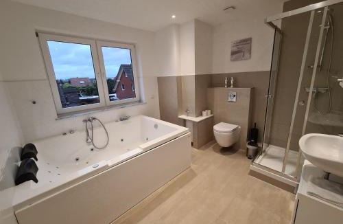 Altenrath Apartment | Ferienwohnung mit Jacuzzi Nähe Flughafen Köln Bonn