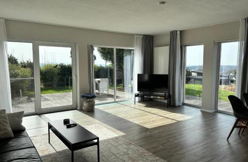 Hartenfels Apartment | Ferienwohnung mit Terrasse und eigenem Garten in Ortsrandlage