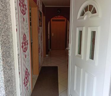 Ettringen Apartment | Ferienwohnung mit Terrasse Ettringen