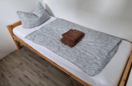 Ahnatal-Weimar Apartment | Ferienwohnung/Monteurwohnung Alte Garage