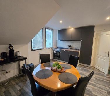 Eppelborn Apartment | Ferienwohnung Monteurzimmer