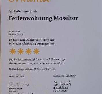 Monzelfeld Apartment | Ferienwohnung Moseltor