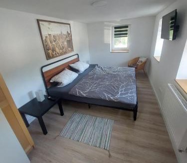 Mitwitz Apartment | Ferienwohnung N plus B