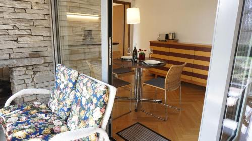 Meersburg Apartment | Ferienwohnung Oase am Rosenhag