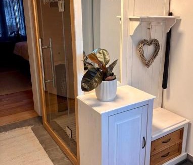 Edesheim Apartment | Ferienwohnung Rosengarten