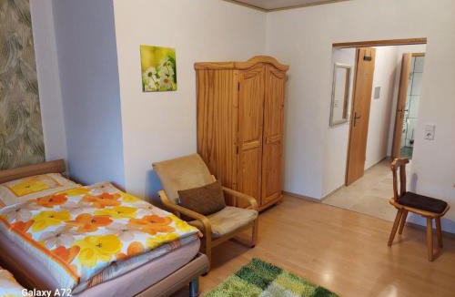 Woellstein Apartment | Ferienwohnung Schwarz