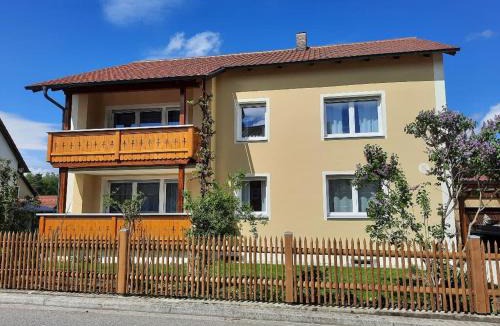 Wackersdorf Apartment | Ferienwohnung Seenglück
