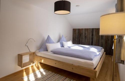 Wackersberg Apartment | Ferienwohnung Singer