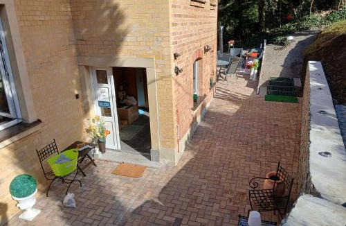 Aue Apartment | Ferienwohnung Springstein