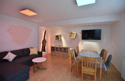 Eckental Apartment | Ferienwohnung Sunlight