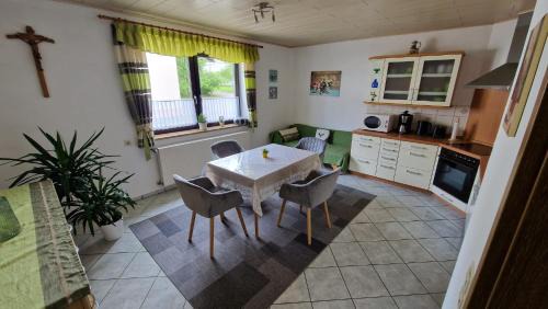 Schernfeld Apartment | Ferienwohnung Tanja