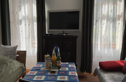 Kapellenberg Apartment | Ferienwohnung von der Herzogshöhe ,WIFI, Netflix, Parkplatz, Kamin, Fussbodenheizung, Thermomix, Babybett, E-Autoladestation
