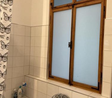 Kapellenberg Apartment | Ferienwohnung von der Herzogshöhe ,WIFI, Netflix, Parkplatz, Kamin, Fussbodenheizung, Thermomix, Babybett, E-Autoladestation