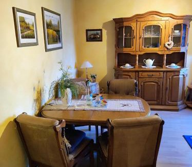 Langenfeld Apartment | Ferienwohnung Waldblick