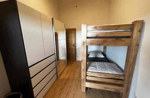 Sinzing Apartment | Ferienwohnung Waldblick