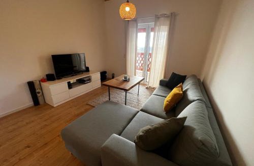 Sinzing Apartment | Ferienwohnung Waldblick