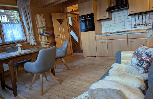 Maibrunn Apartment | Ferienwohnung Waldidyll