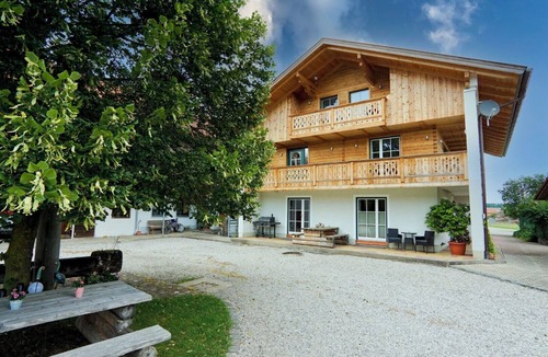 Chieming Apartment | Ferienwohnung Weidblick
