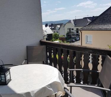 Monzel Apartment | Ferienwohnung Weingut Sanders & Sanders