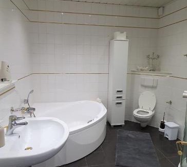Idar-Oberstein Apartment | Ferienwohnung zentrale Lage