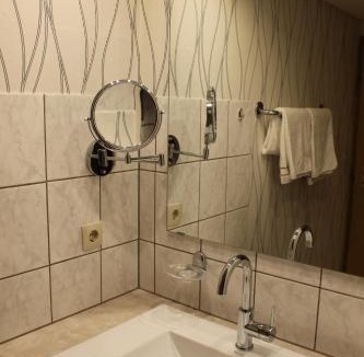 Lutzerath Apartment | Ferienwohnungen Eifelblick