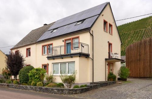 Kluesserath Apartment | Ferienwohnungen Weingut und Vinothek Regnery