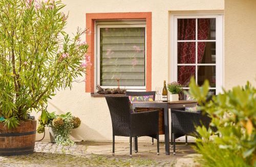Kluesserath Apartment | Ferienwohnungen Weingut und Vinothek Regnery