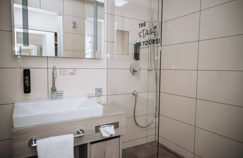 Munchen District Hotel | Feringapark Hotel by Coffee Fellows Hotels