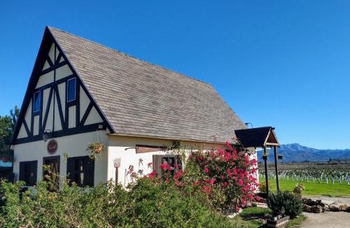 Valle de Guadalupe Cabin | Fernabella's Lodge