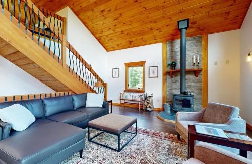 Conway House | Ferncrest Mountain House
