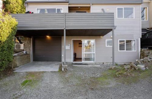Fernhill House | Fernhill Hideaway - Queenstown Mountain Serenity