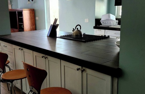 Marsh Harbour Apartment | Fernhills Hideaway - Marsh Harbour