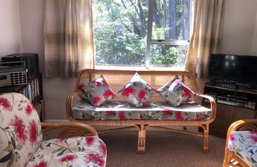 Moetapu Bay House | Fernleigh - Moetapu Bay Holiday Home
