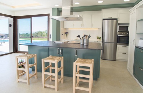 Santanyi House | Ferrer de Shorta Modern holiday home for 10, private pool, A/C and Wi-Fi